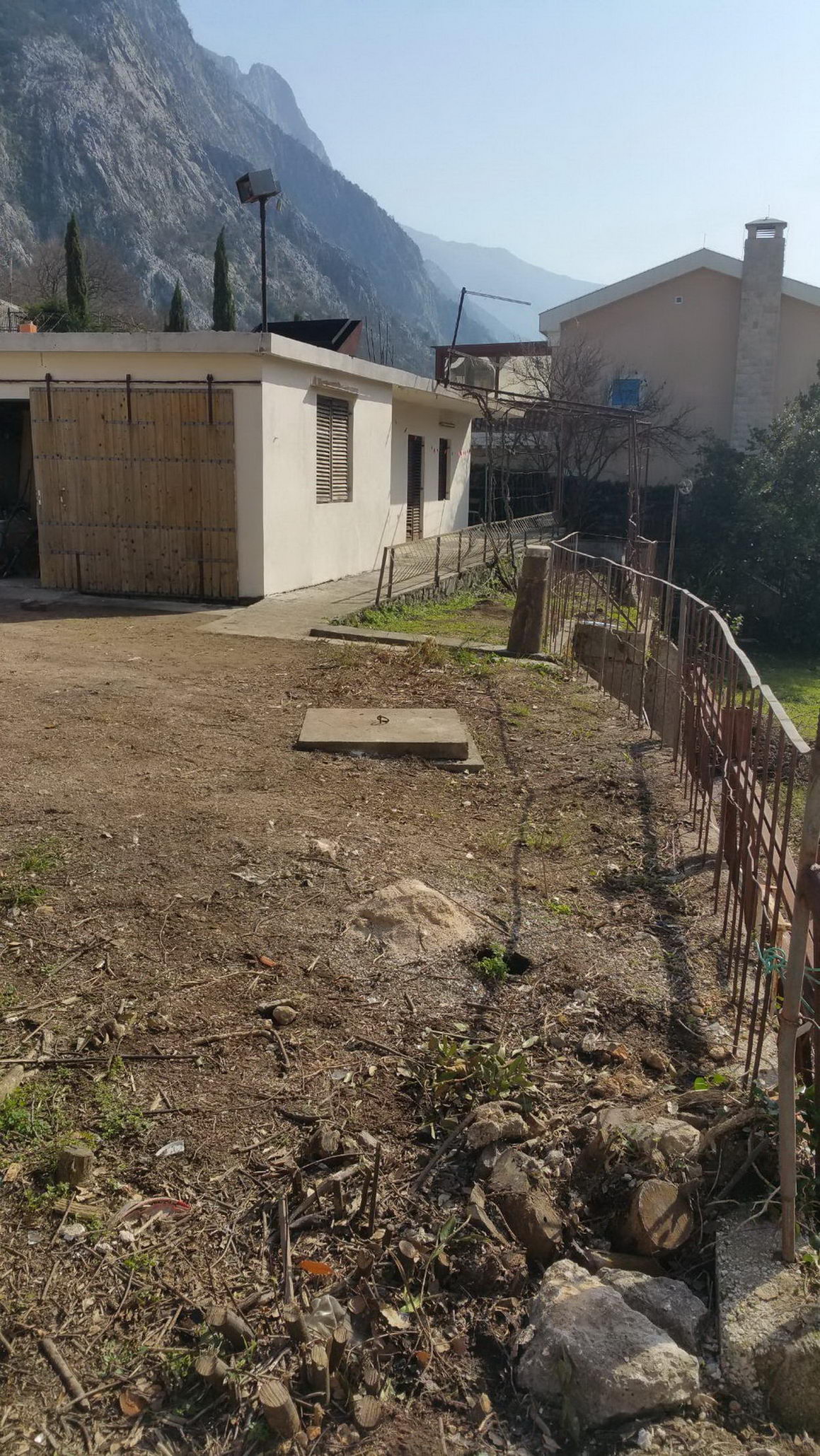 amforaproperty.com/Prizemna kuća 100m2,Dobrota