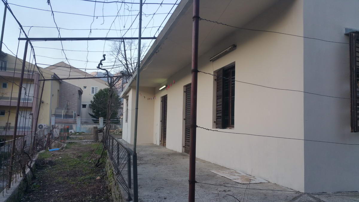 amforaproperty.com/Prizemna kuća 100m2,Dobrota