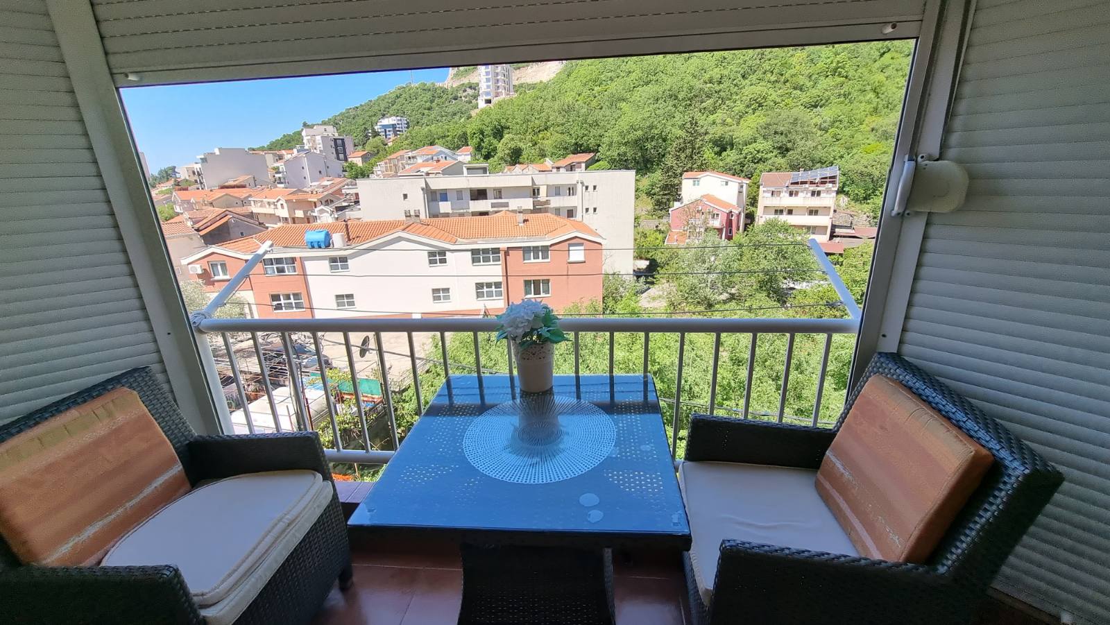 amforaproperty.com/DVOSOBAN NAMEŠTEN STAN (58m2),BECICI