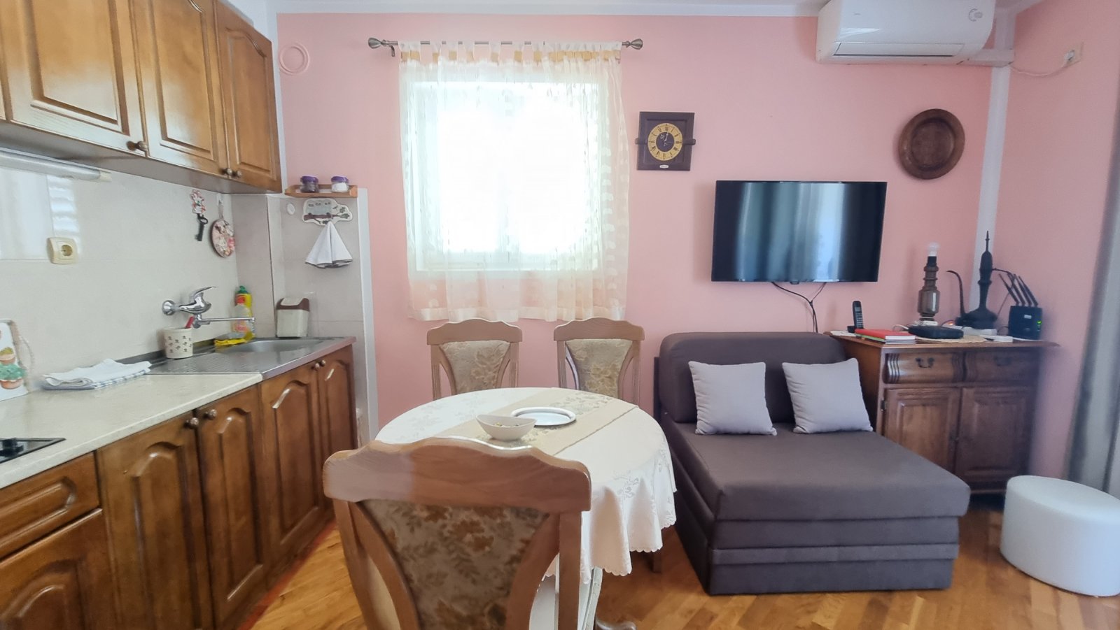 amforaproperty.com/DVOSOBAN NAMEŠTEN STAN (58m2),BECICI