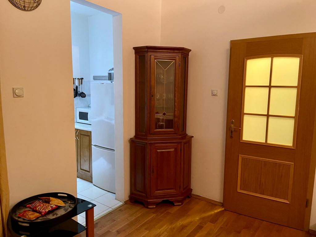 amforaproperty.com/Jednosoban stan u samom centru grada,Petrovac (Budva).