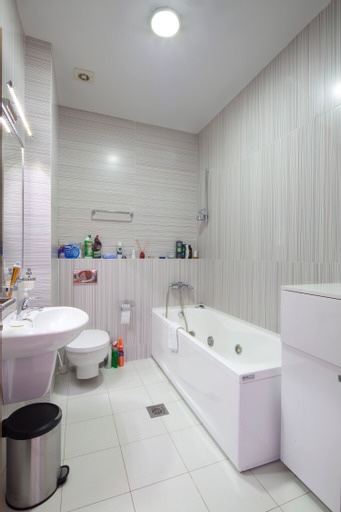 amforaproperty.com/Luksuzan trosoban stan (170m2) sa panoramskim pogledom na more.Kamenovo,Budva.