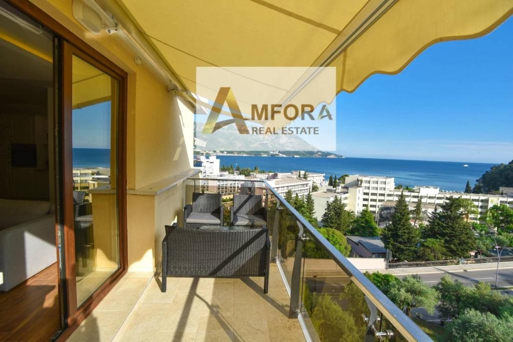 amforaproperty.com/Na prodaju tri prelepa stana (175m2) sa pogledom na more.Becici