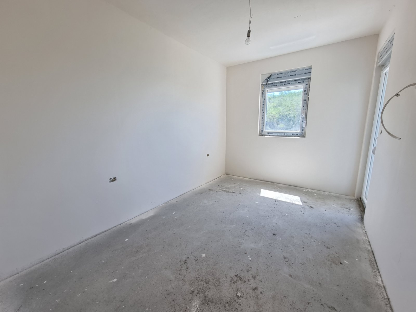 amforaproperty.com/Na prodaju jednosoban stan (43,7m2) u novoj zgradi sa pogledom na more.Becici