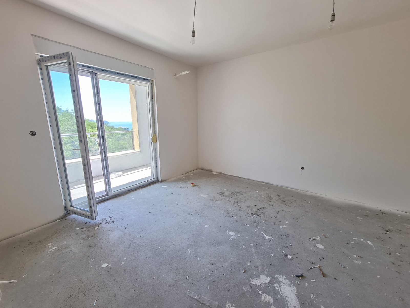 amforaproperty.com/Na prodaju jednosoban stan (43,7m2) u novoj zgradi sa pogledom na more.Becici