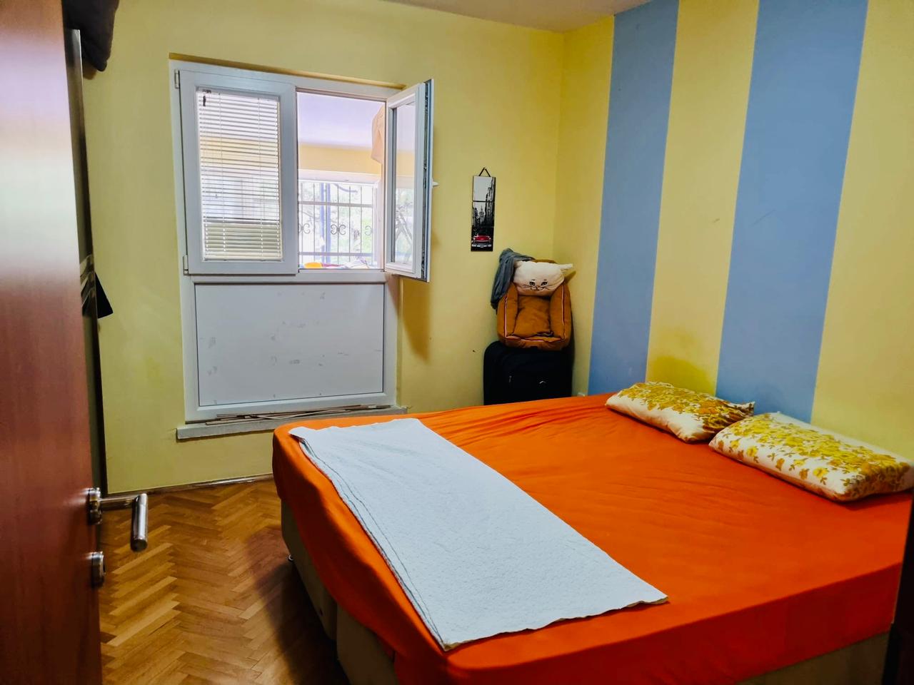 THREE BEDROOM APARTMENT 80M2 IN THE CENTER OF BUDVA Budva Amfora