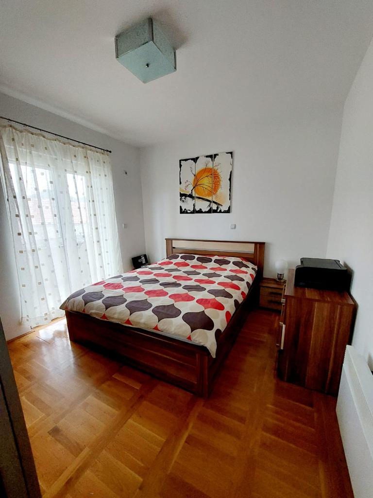 Dvosoban namesten stan 69m2,Cetinje-Gruda. - Amfora Real Estate