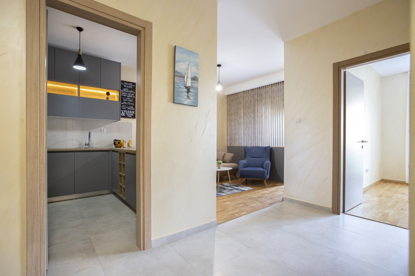 Dvosoban apartman sa pogledom na more, na 200m od plaže u zgradi Supermarketa IDEA (Becici) - Amfora Real Estate