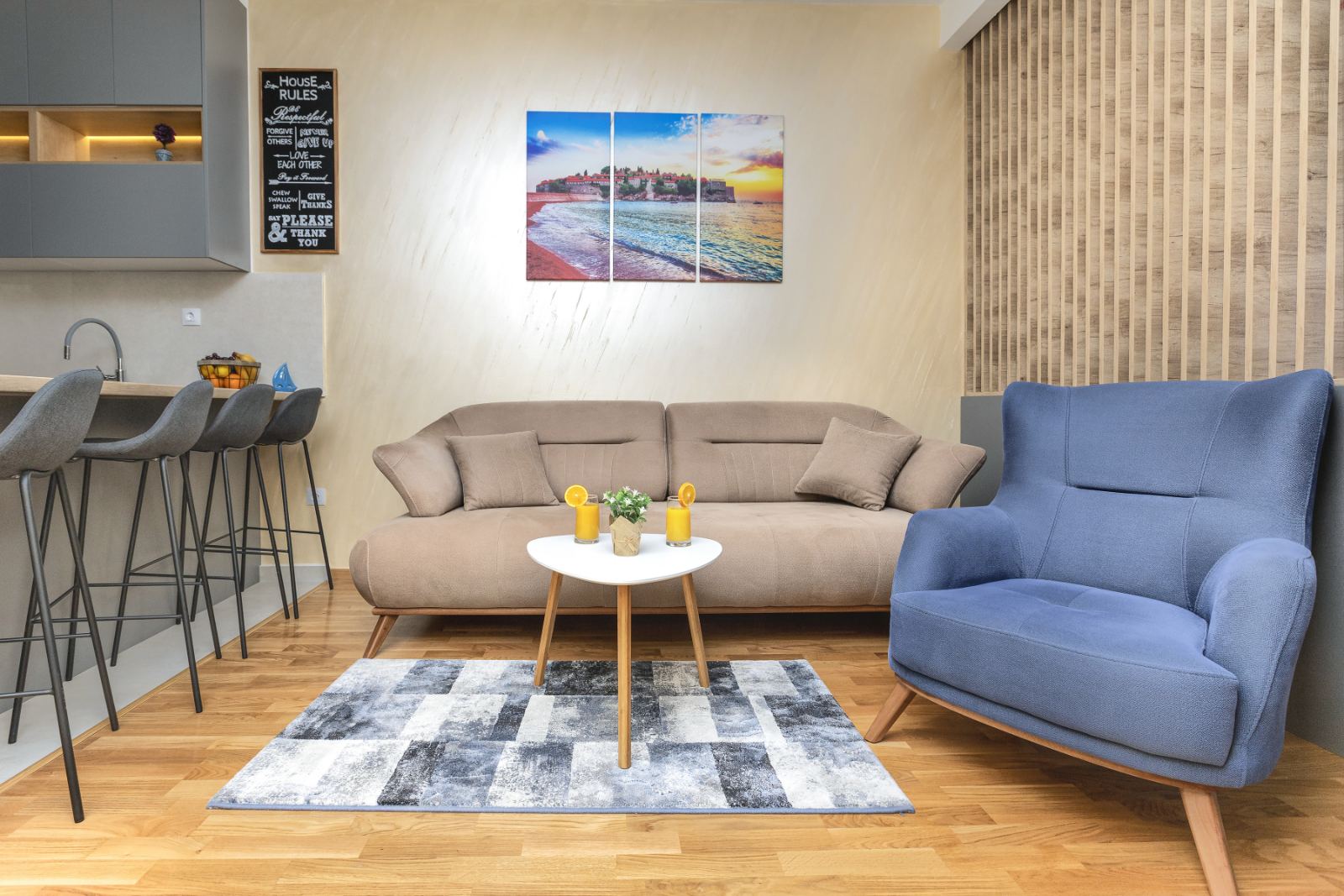 Dvosoban apartman sa pogledom na more, na 200m od plaže u zgradi Supermarketa IDEA (Becici) - Amfora Real Estate