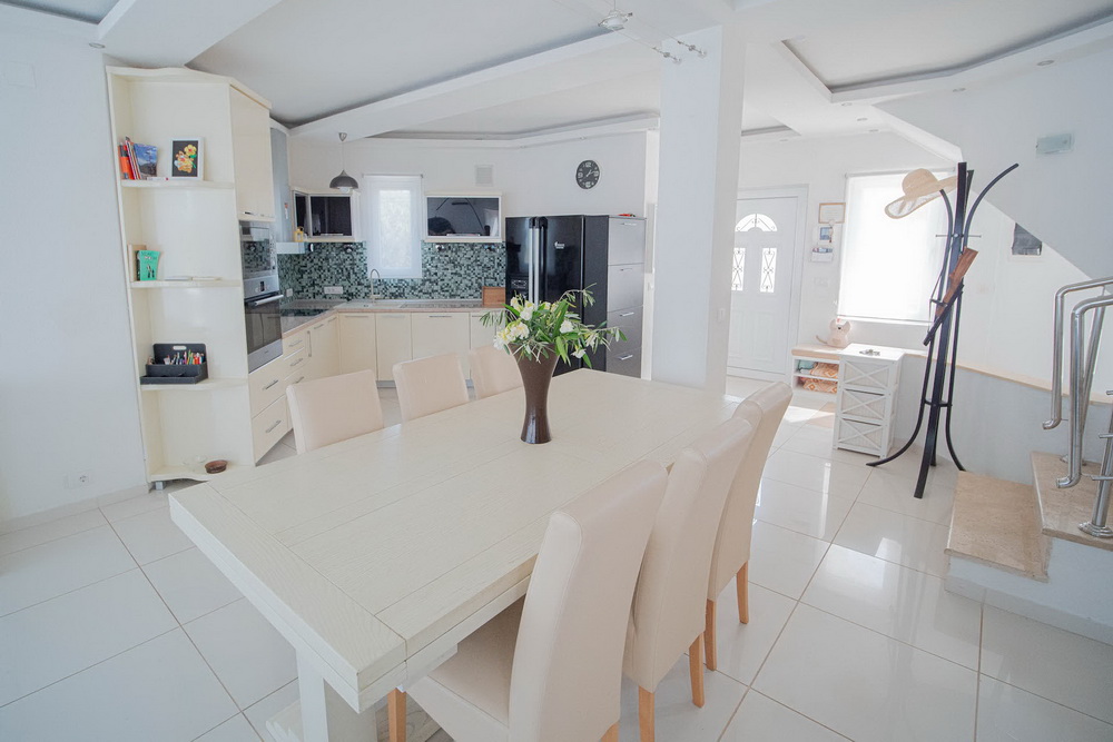 amforaproperty.com/Dve prelepe kuće sa bazenom,Lustica (Tivat)