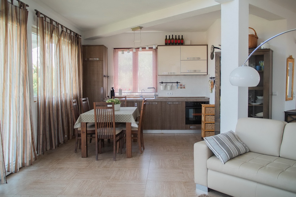 amforaproperty.com/Dve prelepe kuće sa bazenom,Lustica (Tivat)