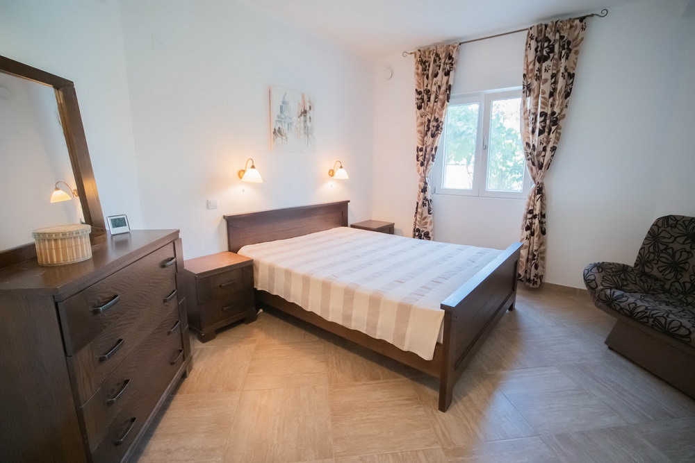 amforaproperty.com/Dve prelepe kuće sa bazenom,Lustica (Tivat)