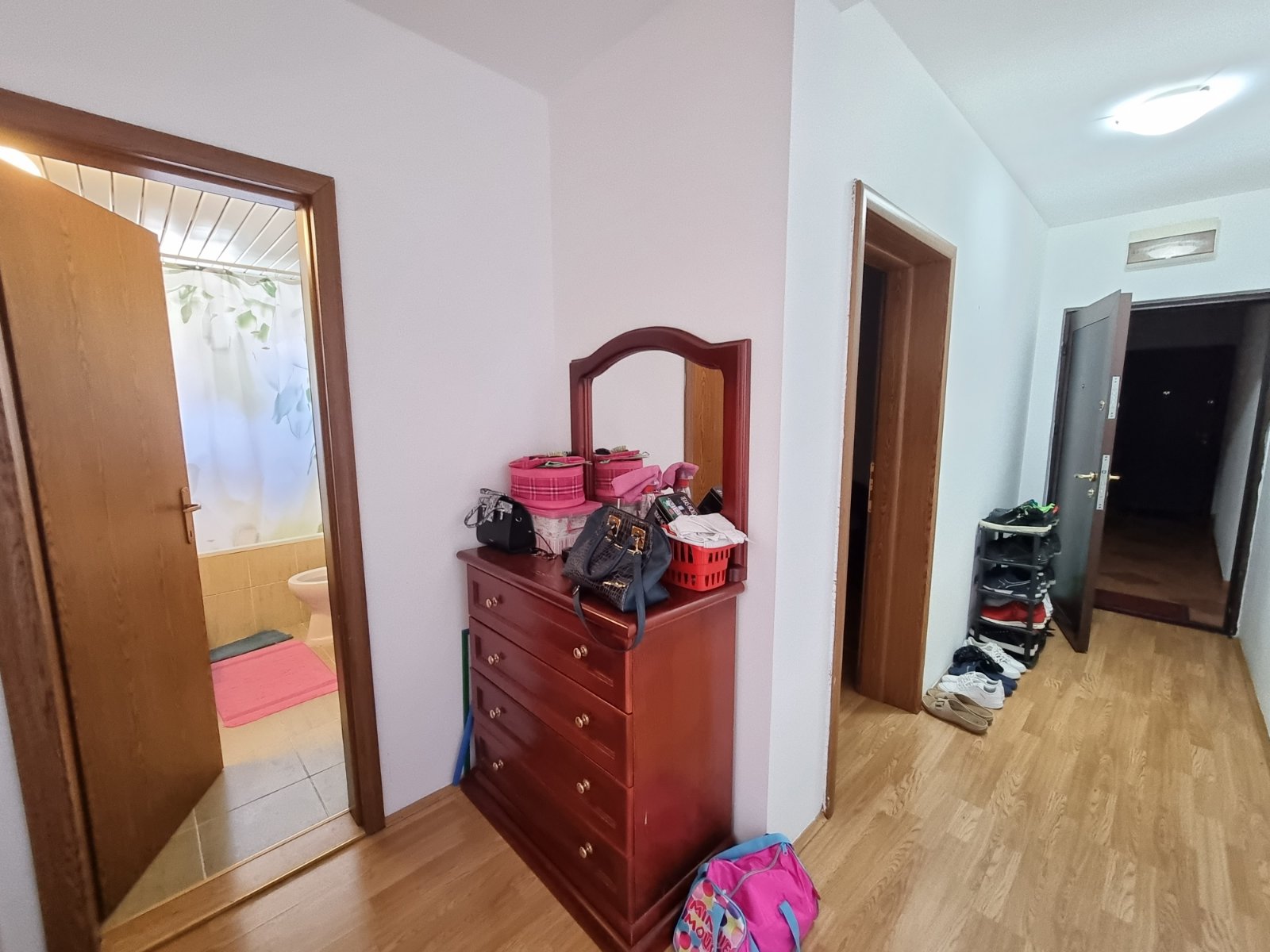 amforaproperty.com/Jednosoban stan 43m2 u blizini nove škole i restorana Parma u Budvi