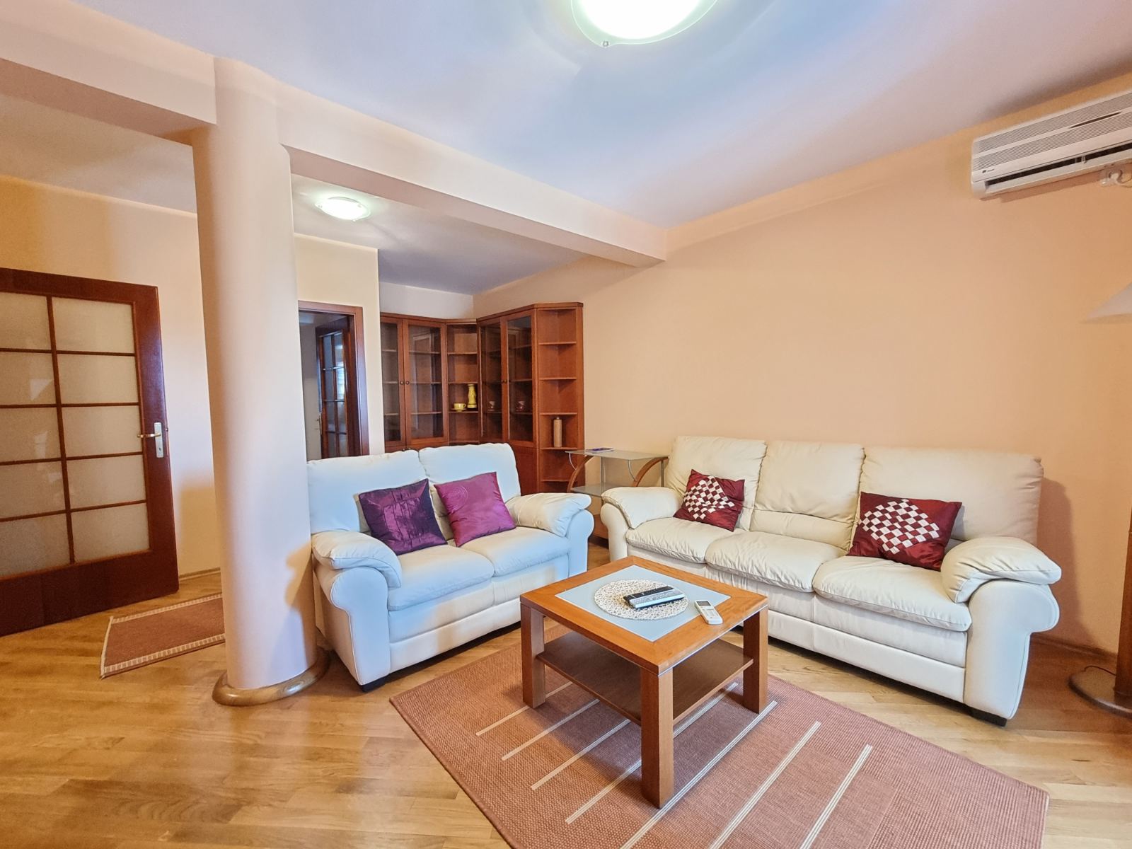amforaproperty.com/Dvosoban stan na odličnoj lokaciji u Budvi.(Na duzi period)