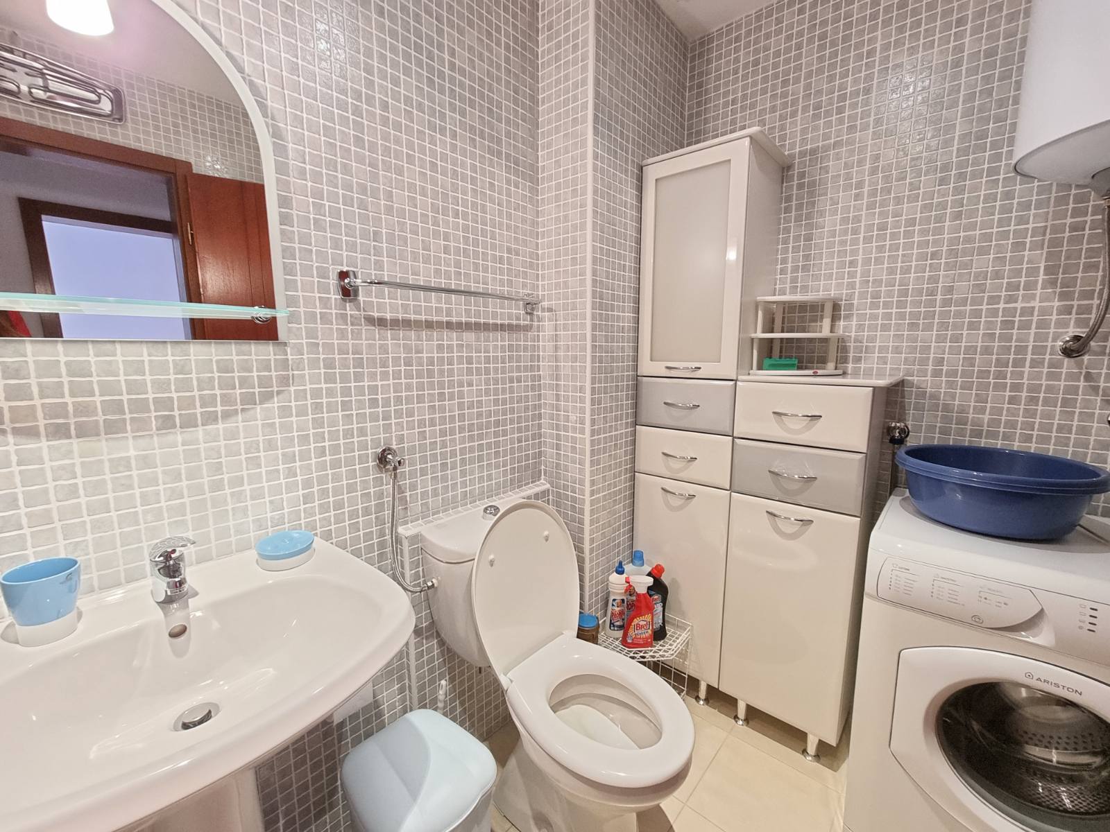 amforaproperty.com/Dvosoban stan na odličnoj lokaciji u Budvi.(Na duzi period)