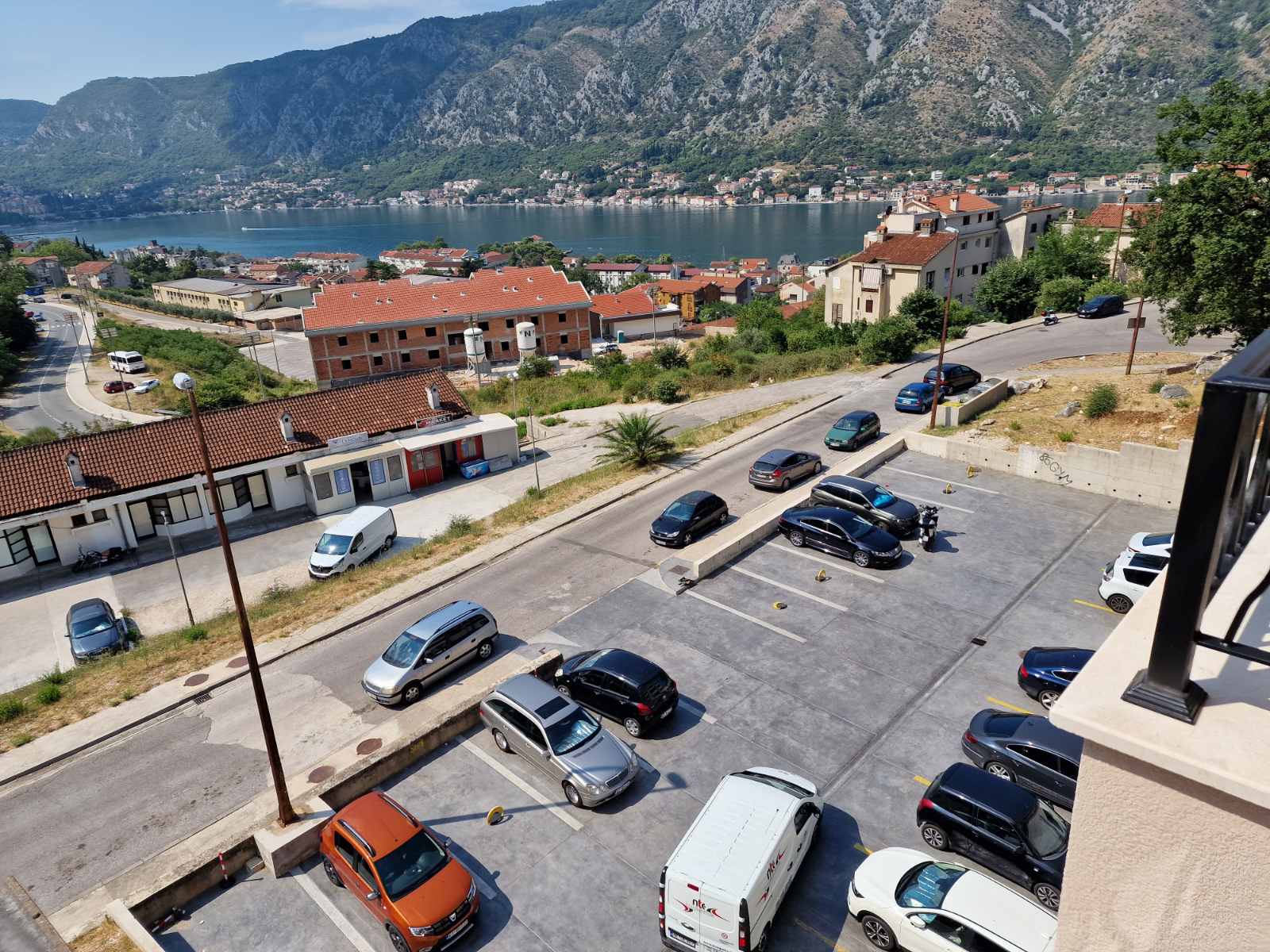 amforaproperty.com/Luksuzan jednosoban stan sa prelepim pogledom na more i zaliv,Kotor-Dobrota.