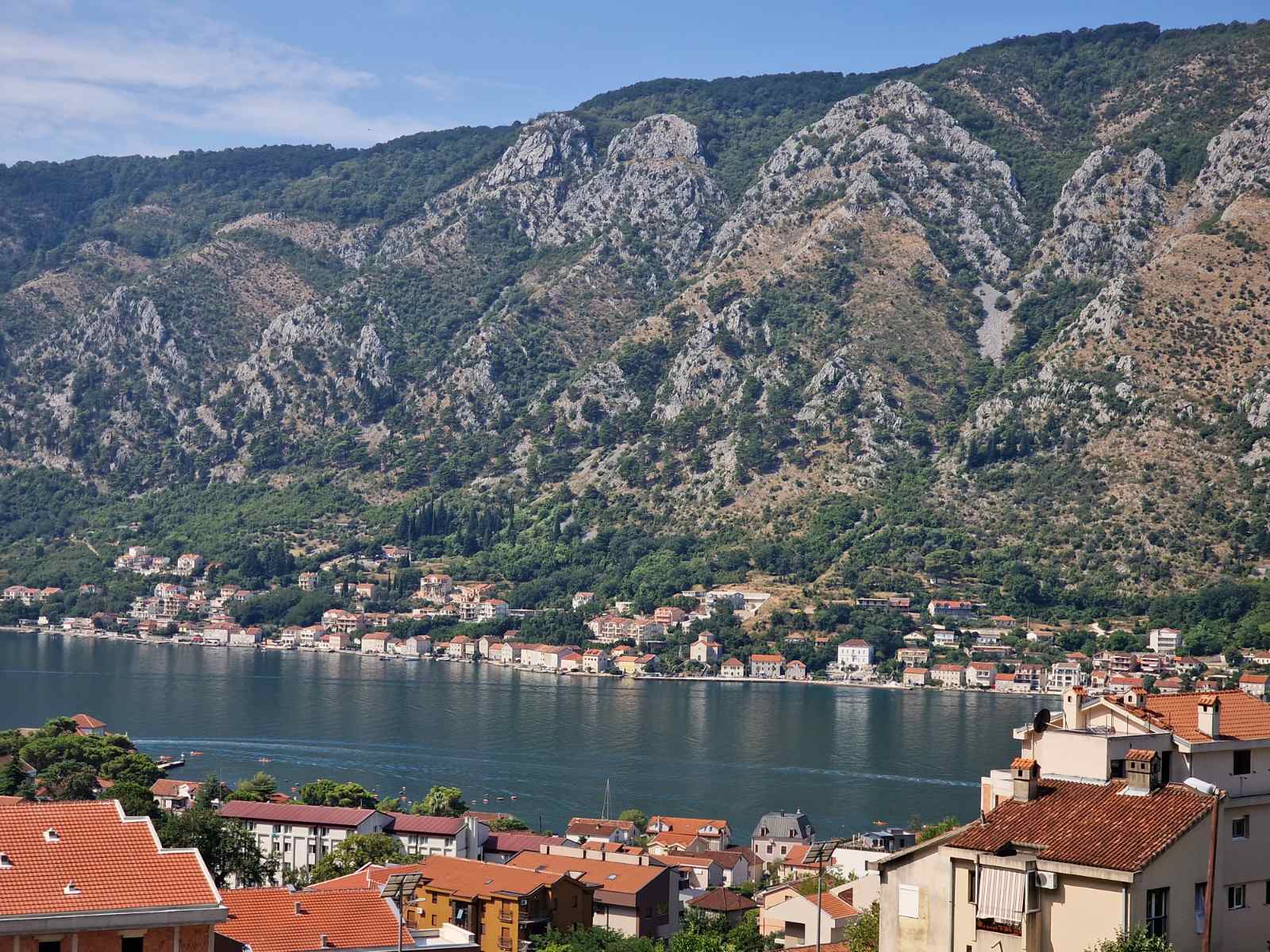 amforaproperty.com/Luksuzan jednosoban stan sa prelepim pogledom na more i zaliv,Kotor-Dobrota.