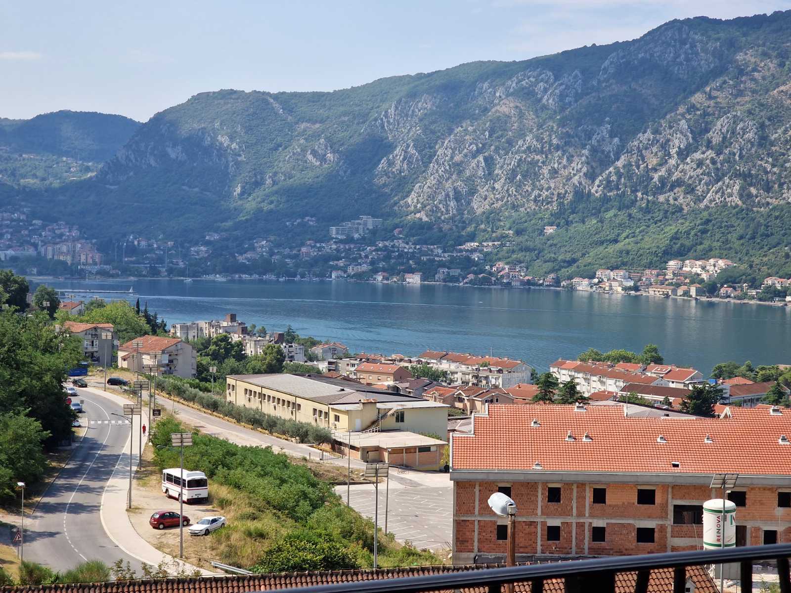 amforaproperty.com/Luksuzan jednosoban stan sa prelepim pogledom na more i zaliv,Kotor-Dobrota.