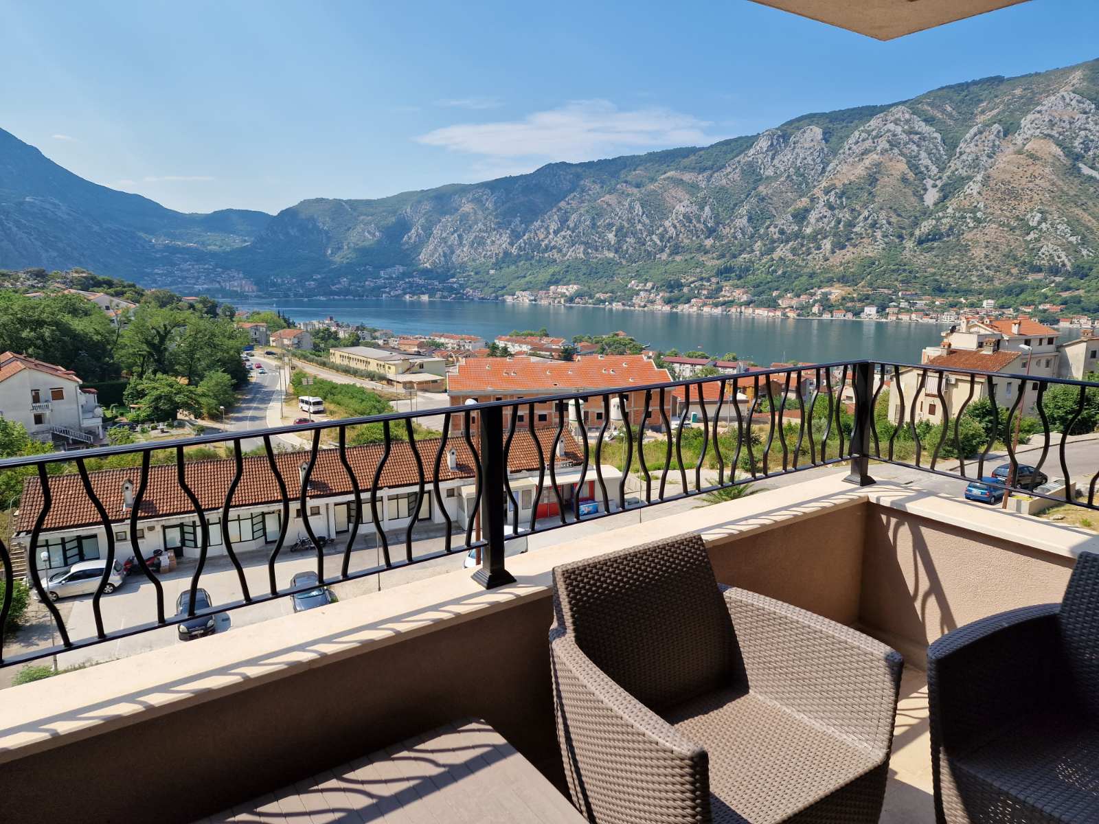 amforaproperty.com/Luksuzan jednosoban stan sa prelepim pogledom na more i zaliv,Kotor-Dobrota.