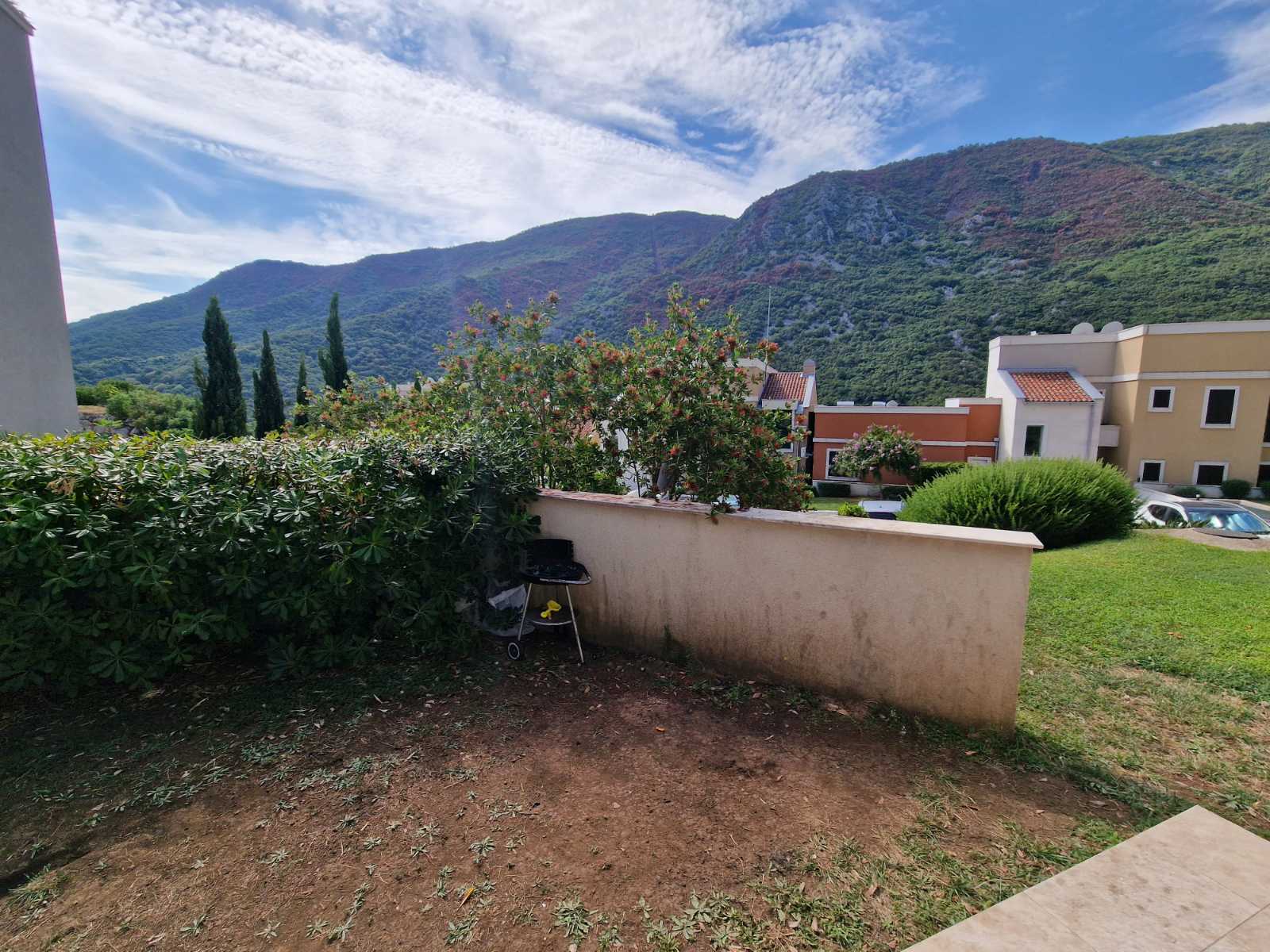 amforaproperty.com/Dvosoban stan  površine 84m2 plus zelena terasa gratis u ekskluzivnom  kompleksu Lavender Bay, Kotor(Morinje)