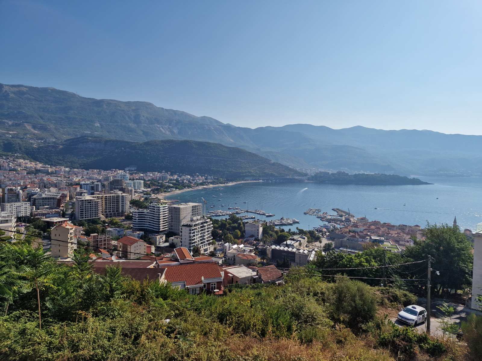 amforaproperty.com/Jednosoban stan 69m2 sa panoramskim pogledom na more i grad,Vidikovac-Budva.