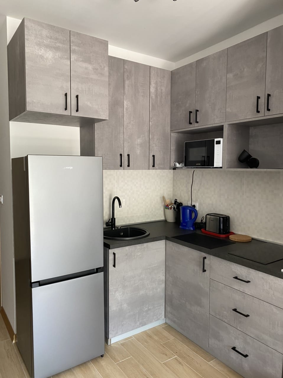  GARSNJERA 30M2 U KOMPLEKSU THE OLD BAKERY, BUDVA - Amfora Real Estate