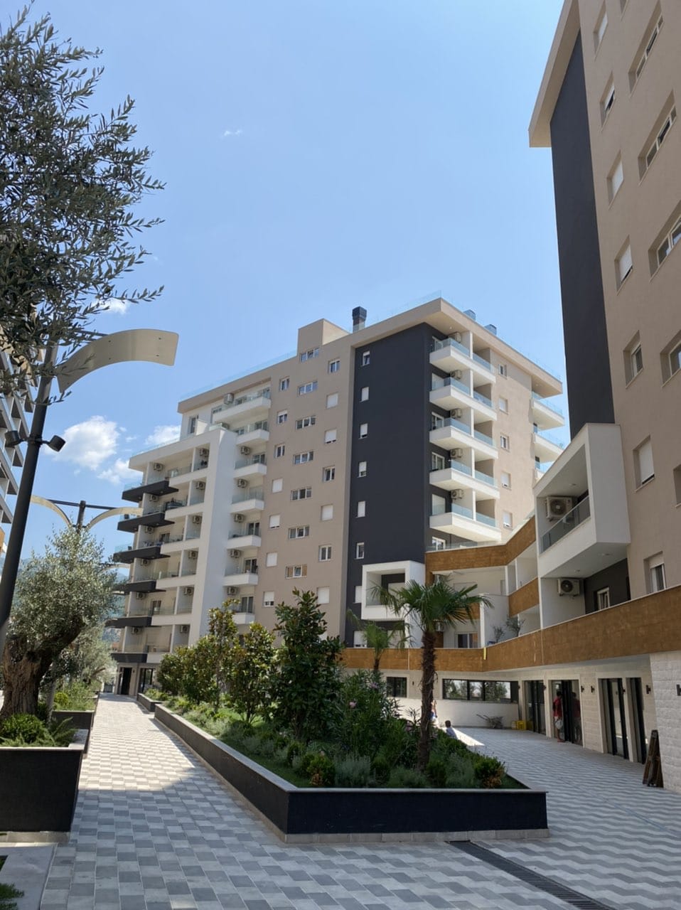  GARSNJERA 30M2 U KOMPLEKSU THE OLD BAKERY, BUDVA - Amfora Real Estate