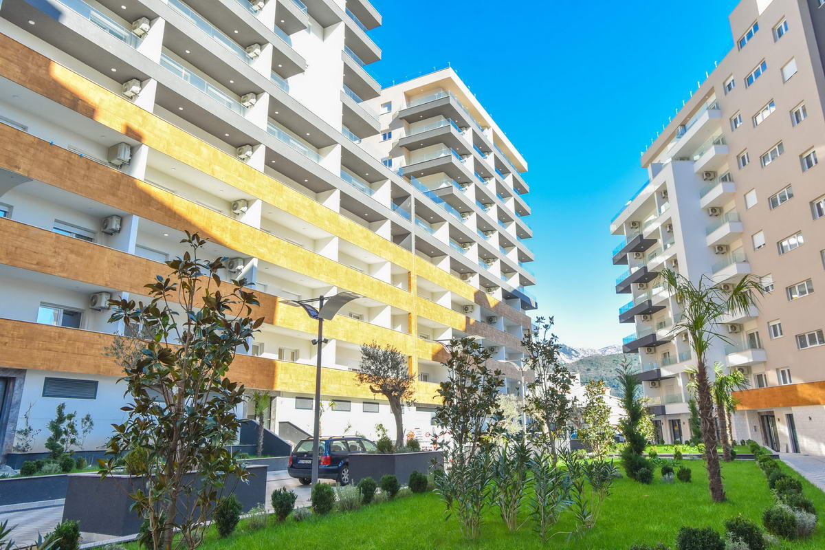  GARSNJERA 30M2 U KOMPLEKSU THE OLD BAKERY, BUDVA - Amfora Real Estate