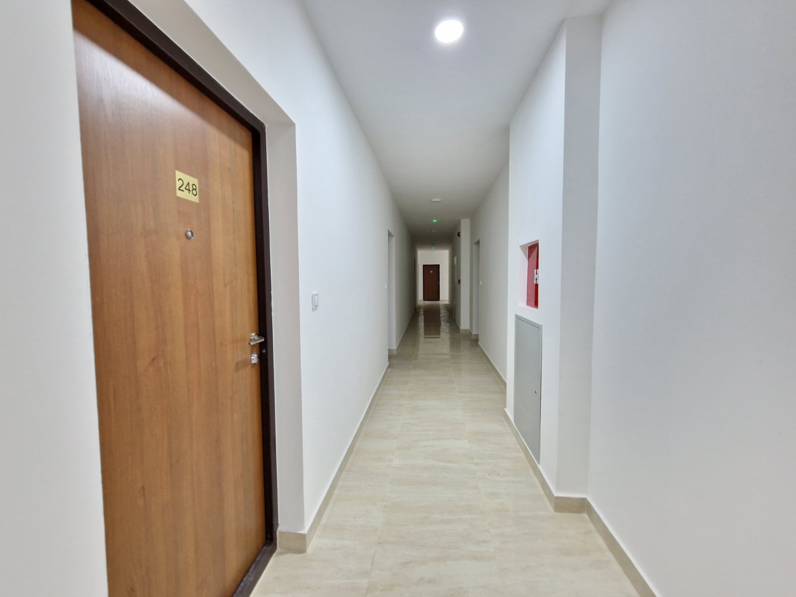 amforaproperty.com/Nov dvosoban stan 64m2 sa pogledom na grad,u Budvi kod autobuske stanice (CENTAR) 