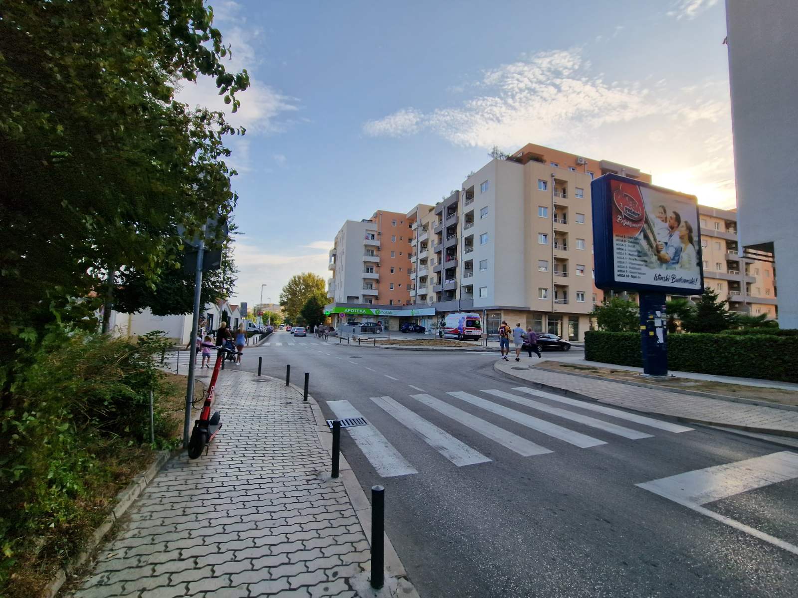 amforaproperty.com/Nov dvosoban stan 64m2 sa pogledom na grad,u Budvi kod autobuske stanice (CENTAR) 