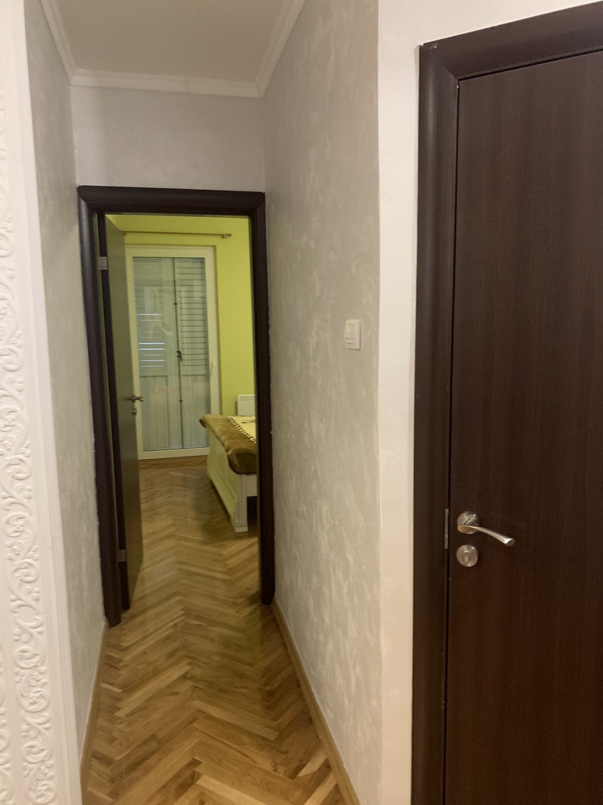 amforaproperty.com/Jednosoban stan sa panoramskim pogledom,na bulevaru -Jadranski put u Budvi. (NA DUZI PERIOD)