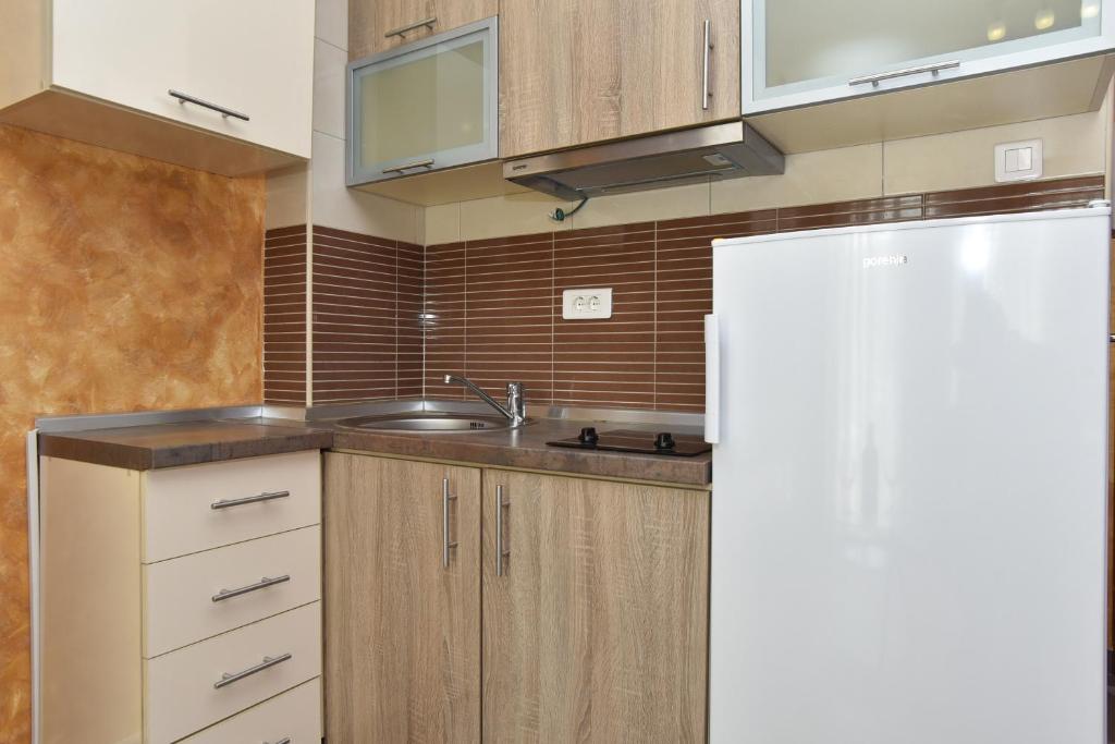 amforaproperty.com/STUDIO APARTMAN 19M2 + 3M2 TERASE U STROGOM CENTRU GRADA,U BLIZINI TQ PLAZE U BUDVI.