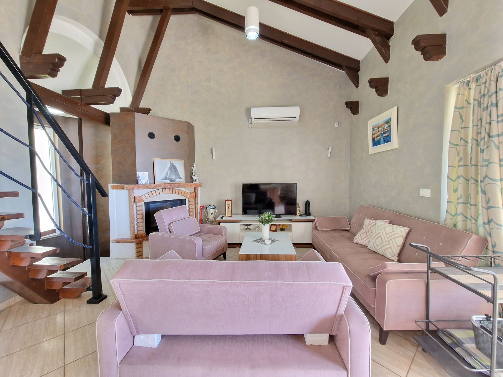 Luksuzna vila sa bazenom i panoramskim pogledom na more na lokaciji Sv. Stefan (Na period do 01.06.2023) - Amfora Real Estate