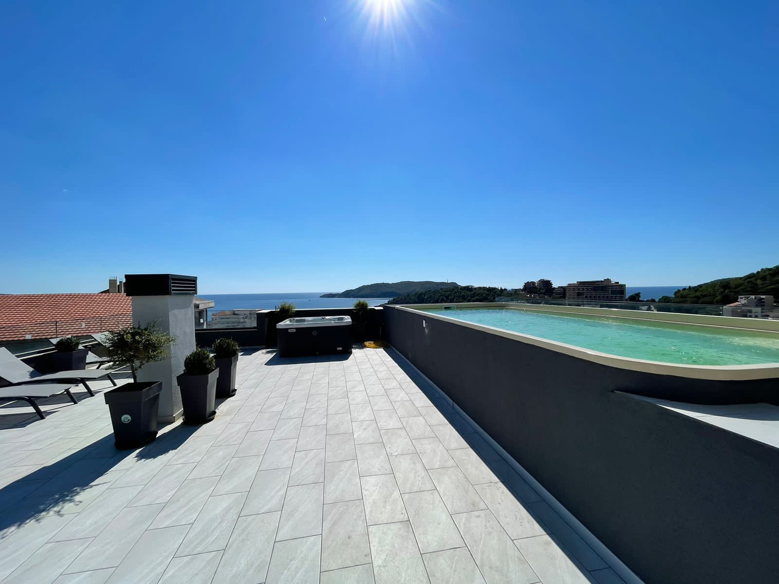 amforaproperty.com/Nov jednosoban luksuzan stan,Becici (NA PERIOD DO 01.06.2023)