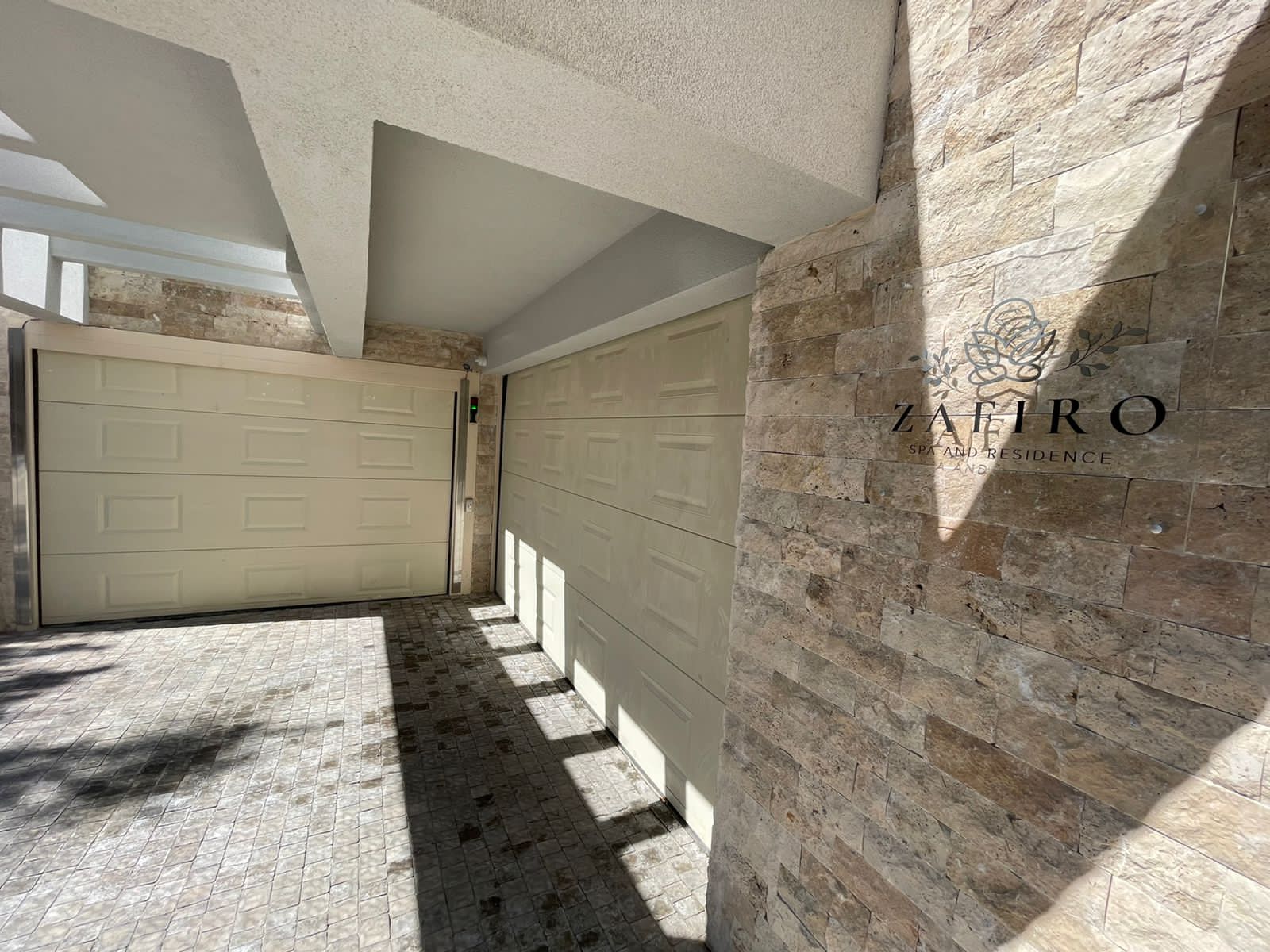 amforaproperty.com/Nov jednosoban luksuzan stan,Becici (NA PERIOD DO 01.06.2023)