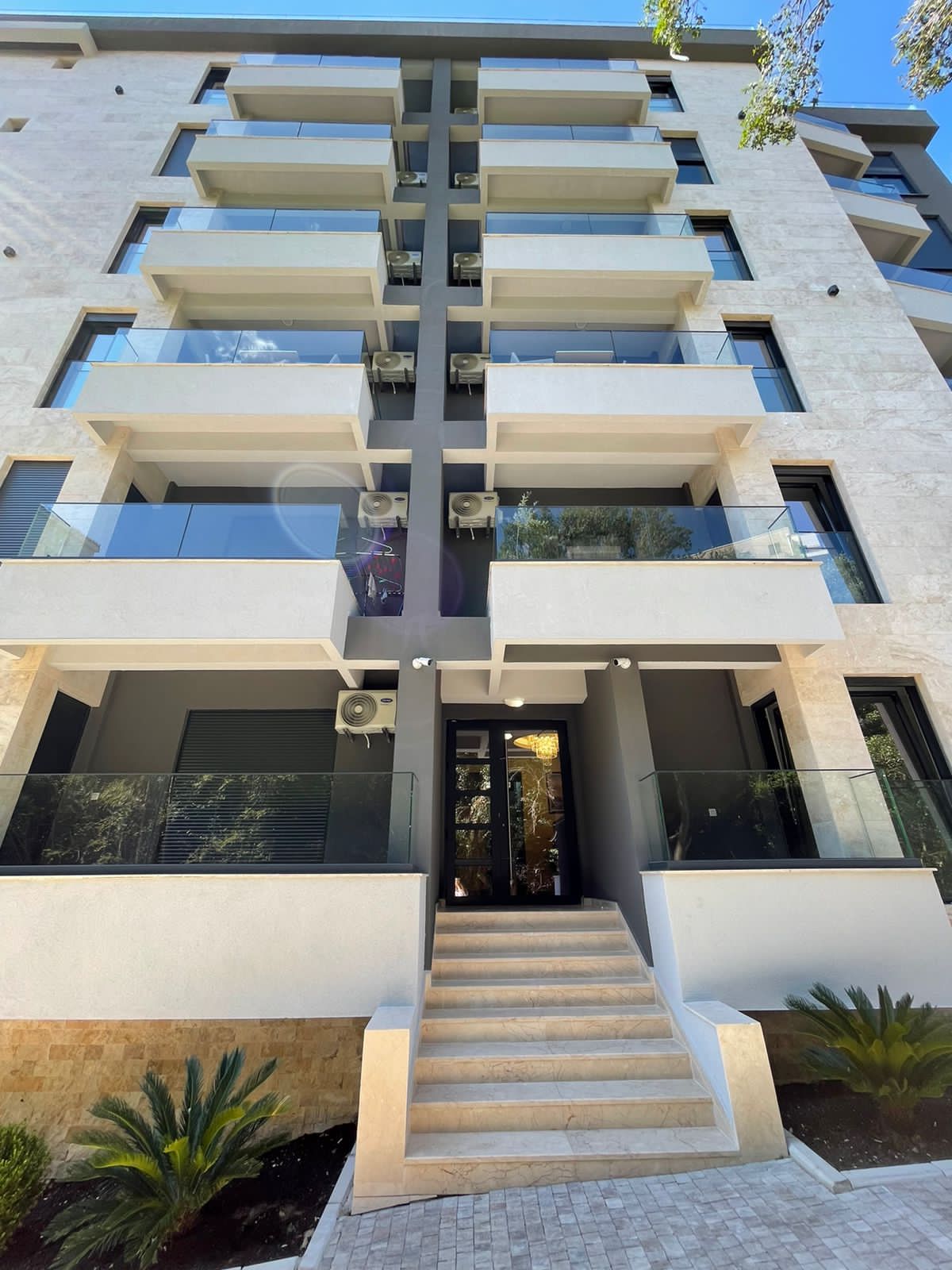amforaproperty.com/Nov jednosoban luksuzan stan,Becici (NA PERIOD DO 01.06.2023)
