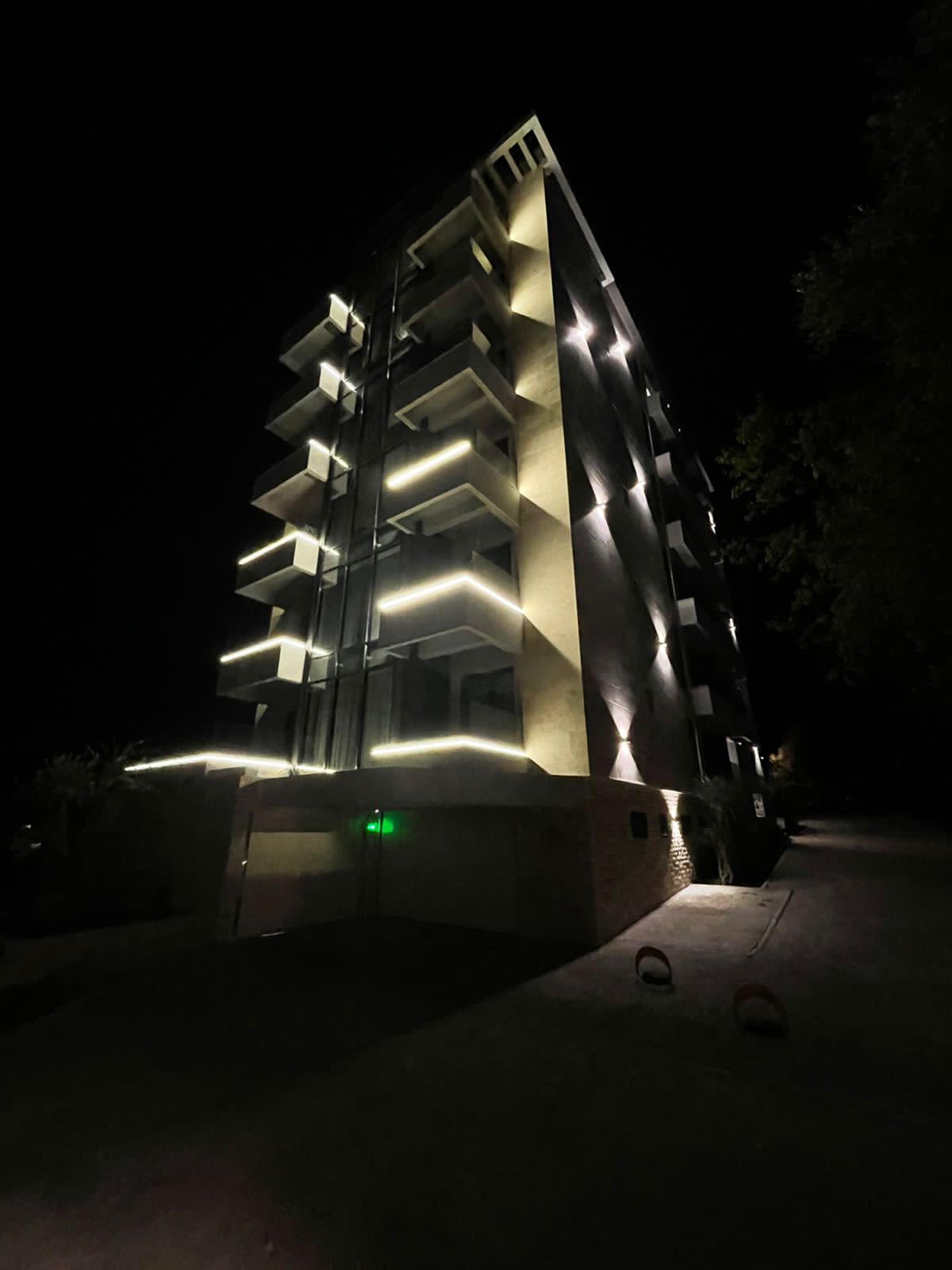 amforaproperty.com/Nov jednosoban luksuzan stan,Becici (NA PERIOD DO 01.06.2023)
