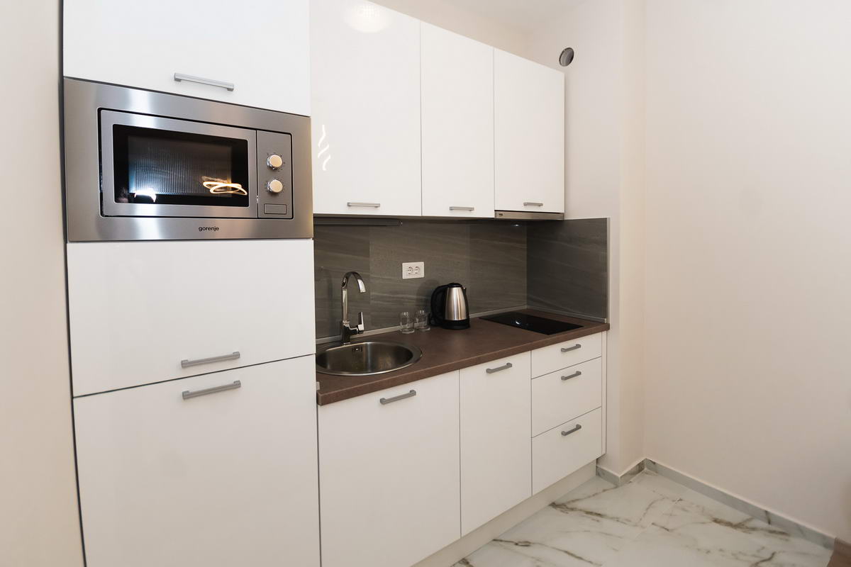 amforaproperty.com/Jednosoban stan 45m2 fantastična lokacija,na samo 150 metara od mora..Budva