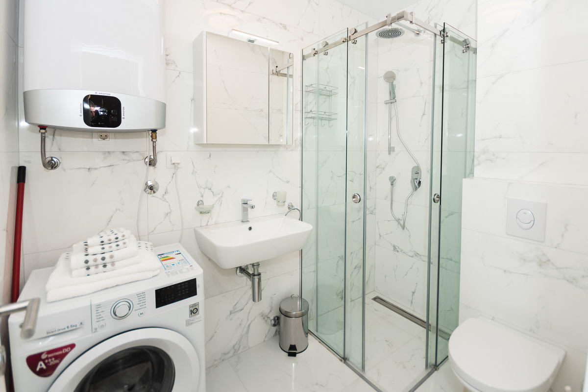 amforaproperty.com/Jednosoban stan 45m2 fantastična lokacija,na samo 150 metara od mora..Budva