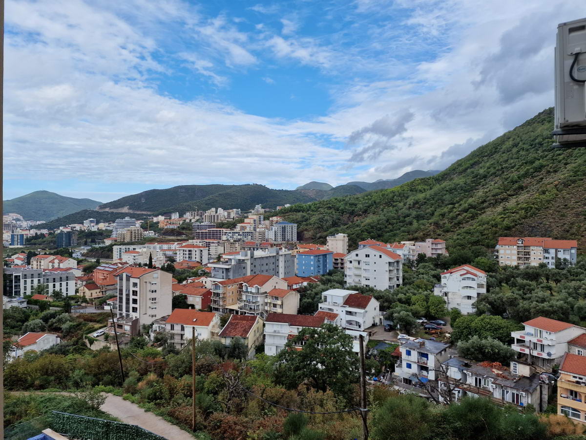 amforaproperty.com/Prodaje se jednosoban stan 53m2,Rafailovići (Budva)