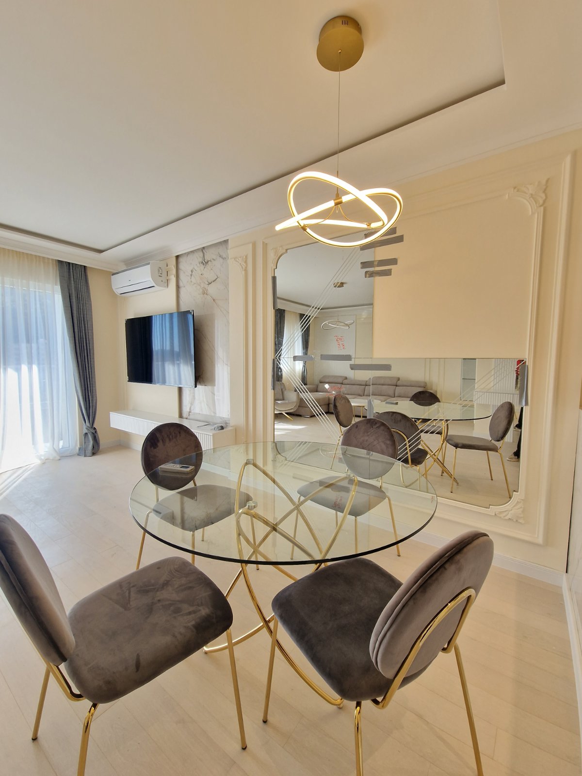 NOV TROSOBAN LUX PENTHOUSE 104M2 + 186M2 PRIPADAJUĆE KROVNE TERASE SA PANORAMSKIM POGLEDOM NA MORE I GRAD,GARAŽNO MESTO UKLJUČENO U CENU ,THE OLD BAKERY-BUDVA.  - Amfora Real Estate