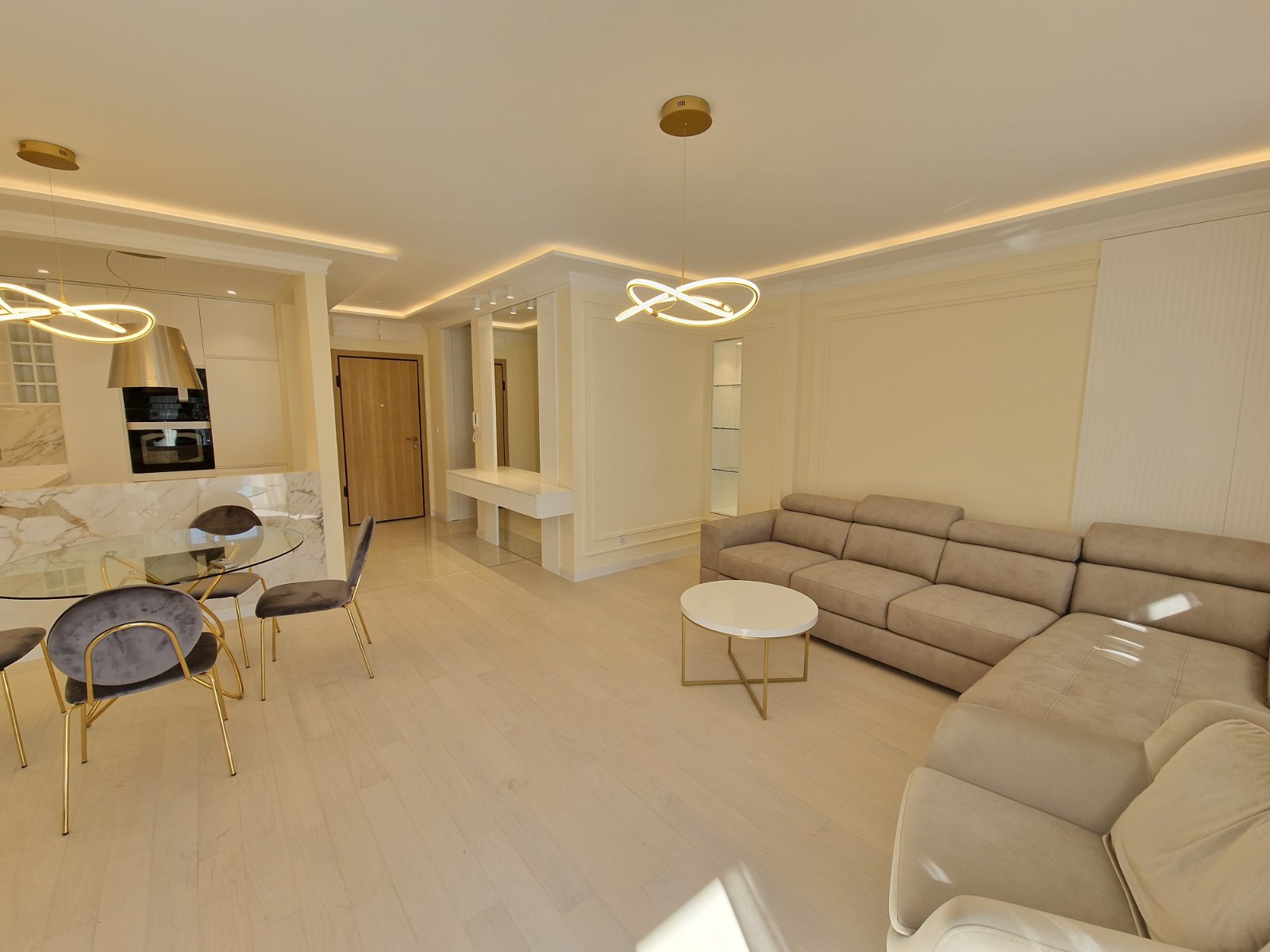 NOV TROSOBAN LUX PENTHOUSE 104M2 + 186M2 PRIPADAJUĆE KROVNE TERASE SA PANORAMSKIM POGLEDOM NA MORE I GRAD,GARAŽNO MESTO UKLJUČENO U CENU ,THE OLD BAKERY-BUDVA.  - Amfora Real Estate