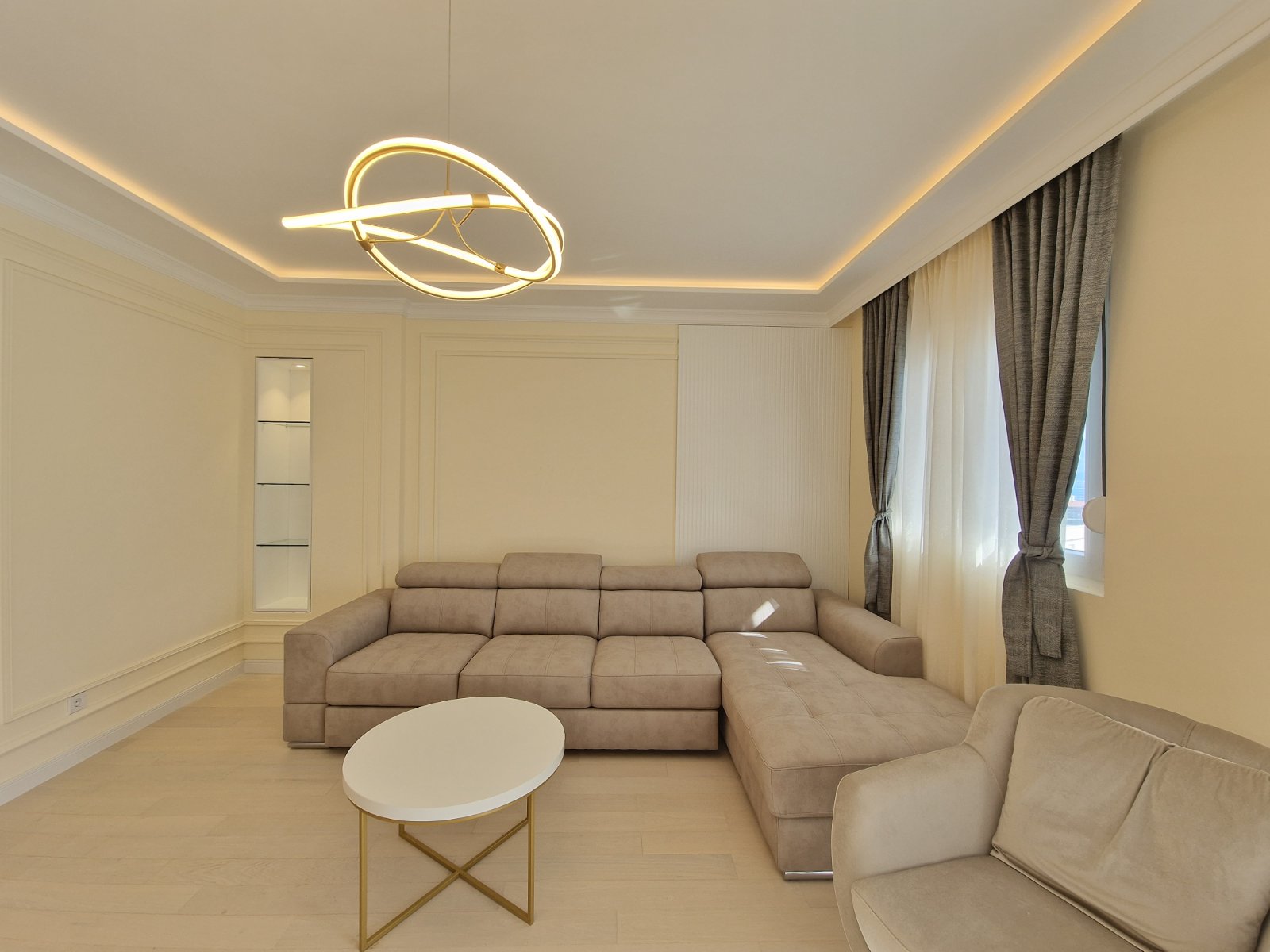 NOV TROSOBAN LUX PENTHOUSE 104M2 + 186M2  KROVNE TERASE SA PANORAMSKIM POGLEDOM NA MORE I GRAD,GARAŽNO MESTO UKLJUČENO U CENU ,THE OLD BAKERY-BUDVA. (NA DUZI VREMENSKI PERIOD)  - Amfora Real Estate