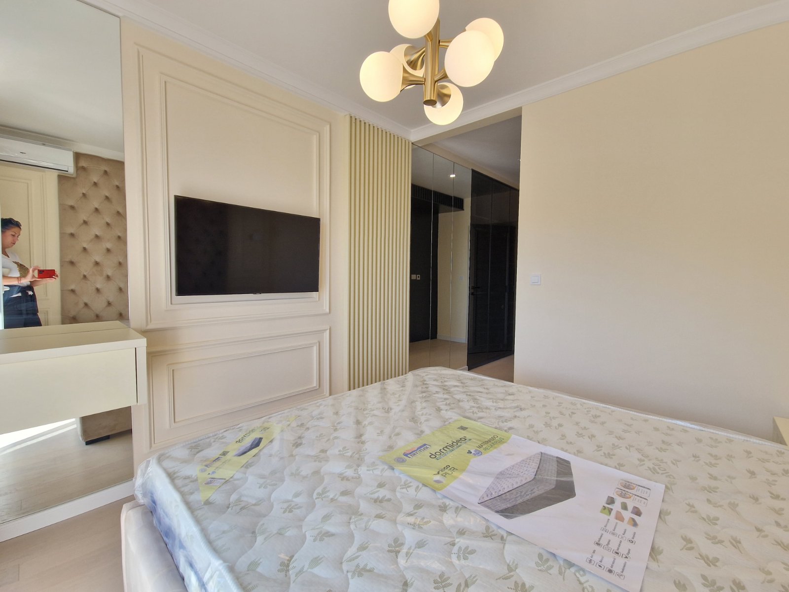 NOV TROSOBAN LUX PENTHOUSE 104M2 + 186M2  KROVNE TERASE SA PANORAMSKIM POGLEDOM NA MORE I GRAD,GARAŽNO MESTO UKLJUČENO U CENU ,THE OLD BAKERY-BUDVA. (NA DUZI VREMENSKI PERIOD)  - Amfora Real Estate