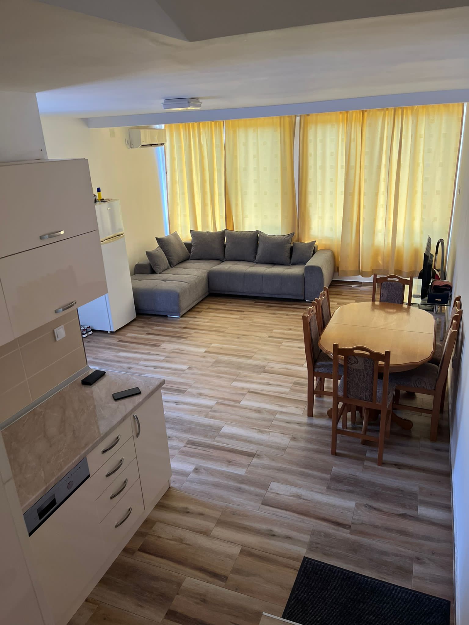 amforaproperty.com/Luksuzan jednosoban stan sa panoramskim pogledom,na duzi period,Ivanovici (Budva)