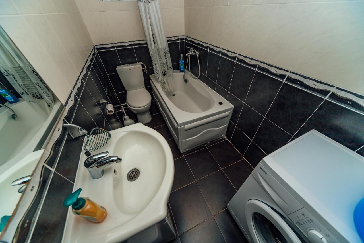 amforaproperty.com/Izdavanje apartmana u luksuznoj vili sa bazenom na samo 200m od mora,Petrovac-Budva (NA PERIOD DO 01.06.2023)