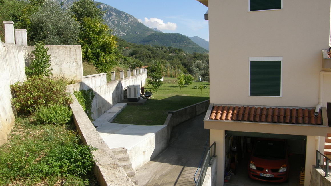 amforaproperty.com/Trospratna kuća 157m2 sa pogledom na more, Kavač-Kotor.