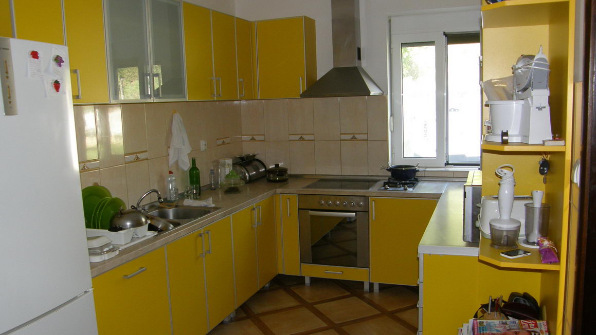 amforaproperty.com/Trospratna kuća 157m2 sa pogledom na more, Kavač-Kotor.