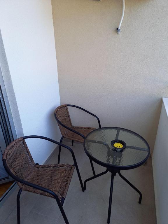 amforaproperty.com/Moderno opremljena garsonjera 27m2 na odličnoj lokaciji  iza HDL Laković na zaobilaznici,Lazi-Budva.ODLIČNA PONUDA!!!