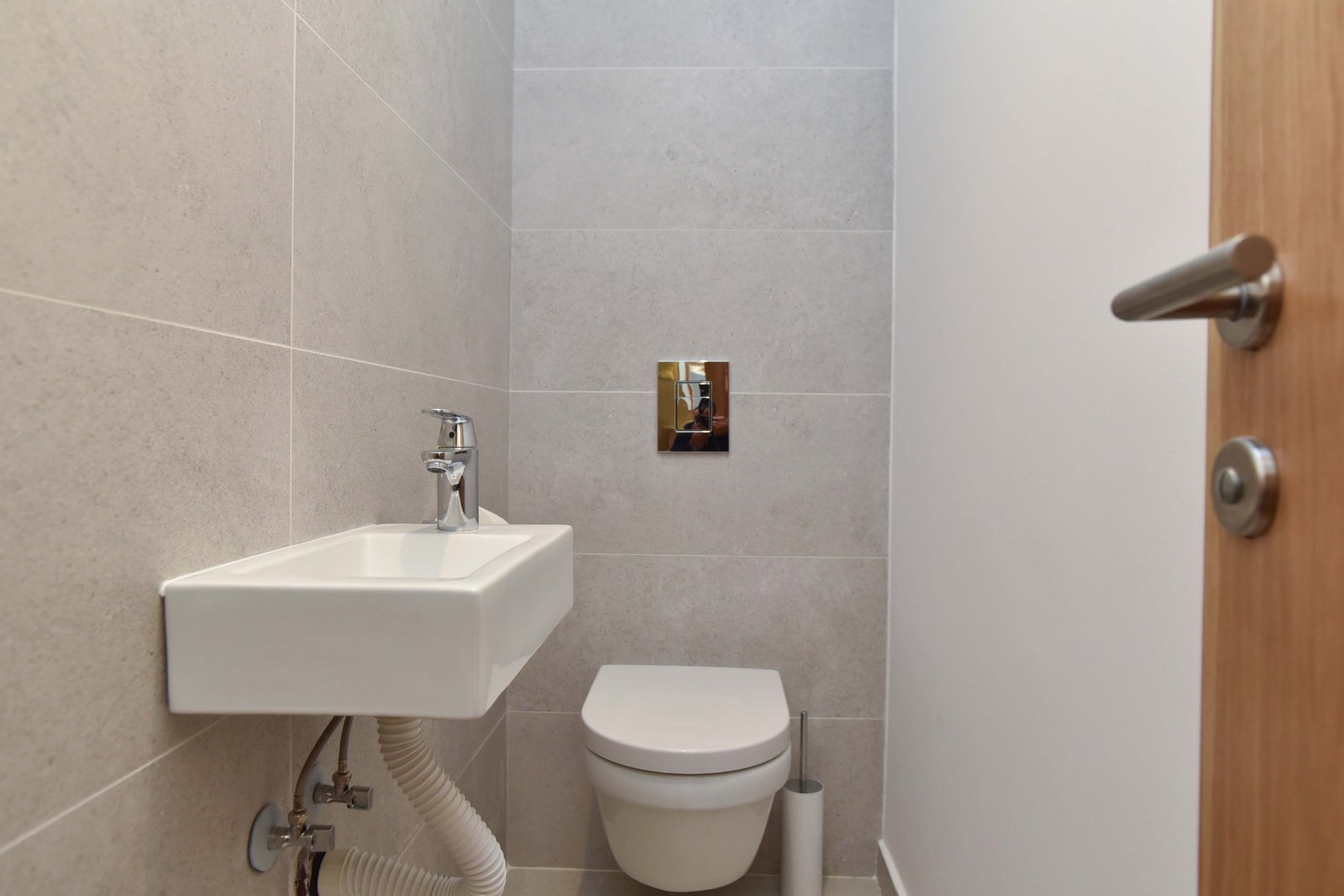 Studio apartment 100 meters from the beach, BudvaCenter (LONG TERM